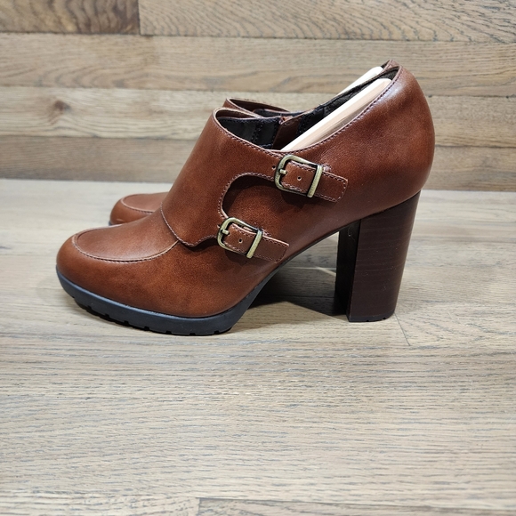 Clarks Artisan Elipsa Mae Double Buckle Brown Block Heels Ankle Boots Size 9.5 - Picture 5 of 10